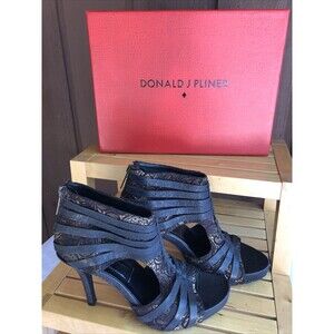 Donald J Pliner Made in Spain Women’s  Sz 8 M, Gladiz Black/Gold Heels Platform